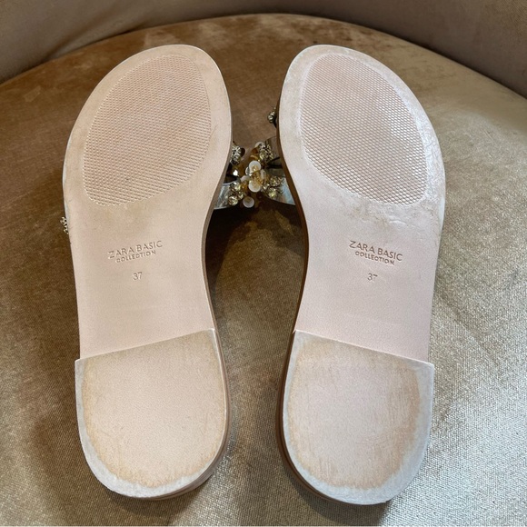 EUC Zara Gold-Tone Embellished Sandals Size 37 | 24 CM Length | 9-1/2 inches - Picture 4 of 8